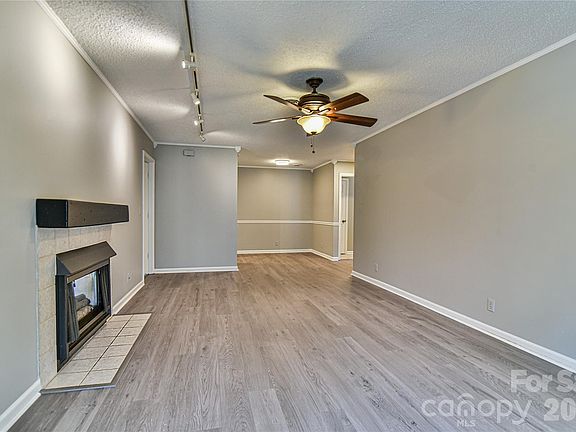 4th image of 110 Heywood Rd APT 8D