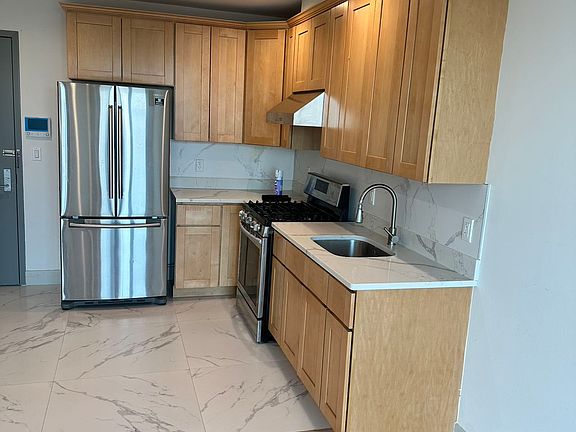 2nd image of 141-26 Northern Blvd #6D