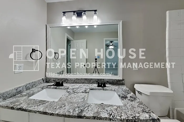 20703 Emerald Spruce Ct — Photo 17