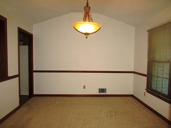 4th image of 4229 Green Ivy Cir