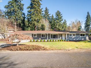 19250 SW Maree Ct, Lake Oswego, OR 97035