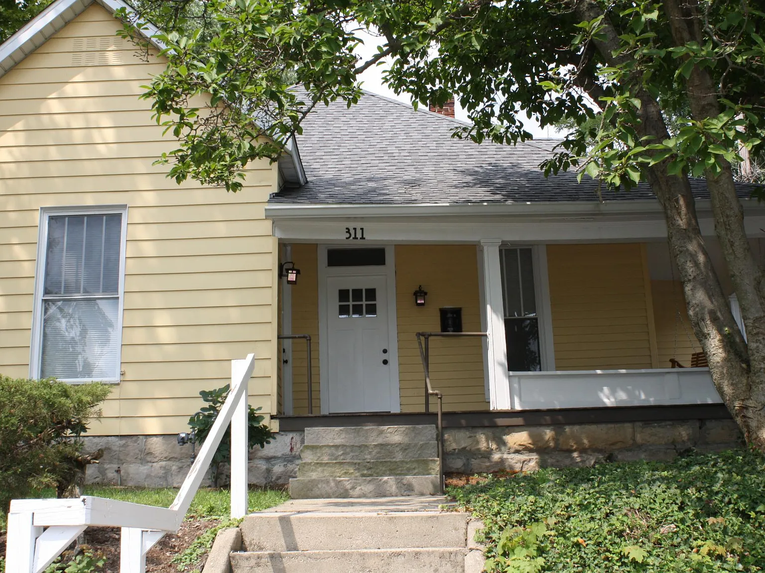 5 bed, 2534 sqft, $6,750 — Photo 2