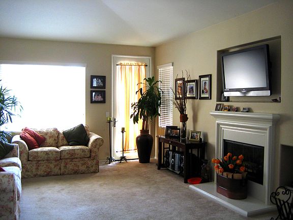 5th image of 11643 Deville Ct