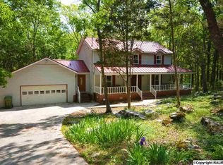 11012 Donneita Dr NW, Huntsville, AL 35810