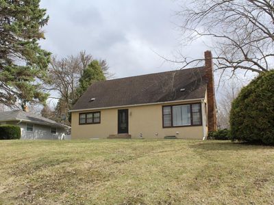 2354 Holloway Ave E, Maplewood, MN, 55109