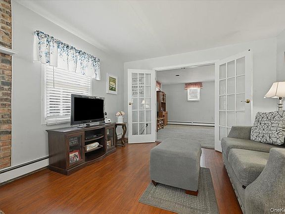 4th image of 41 Sugar Maple Road