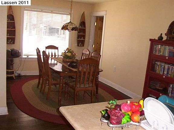 5th image of 687-940 Sycamore Way