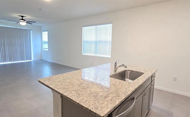 5530 NW 40th Loop — Photo 7