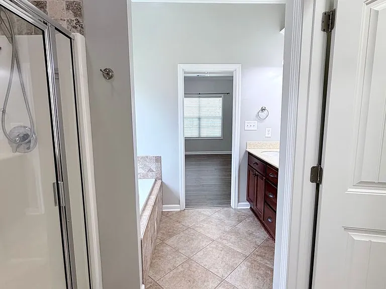 705 Post Oak Way — Photo 15