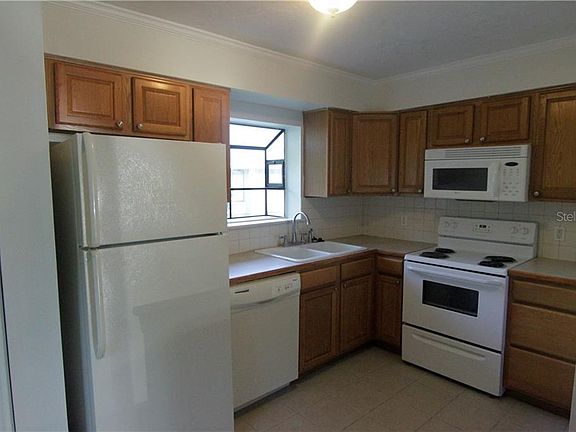 3rd image of 4462 Pinebark Ave #4