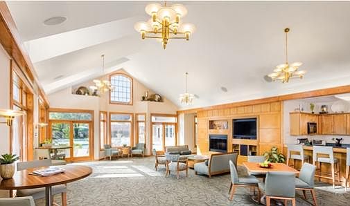 5th image of 213 Norwest Dr