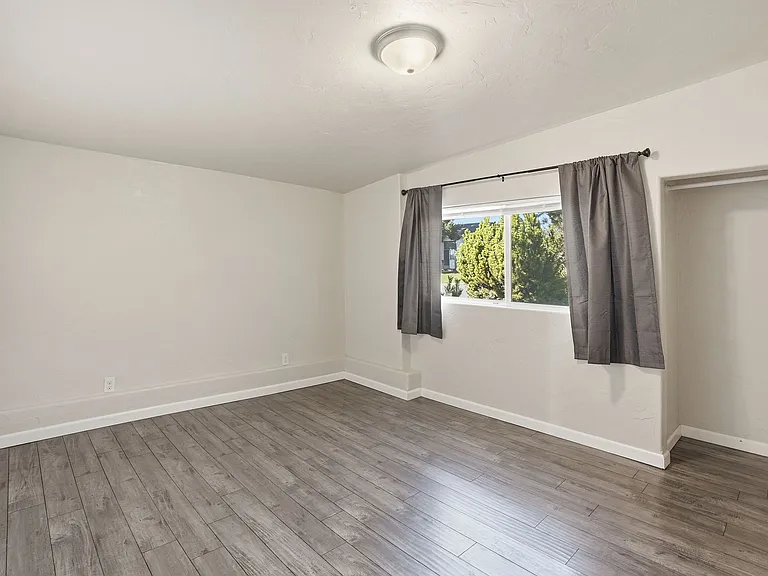 1328 W Gordon Ave — Photo 16