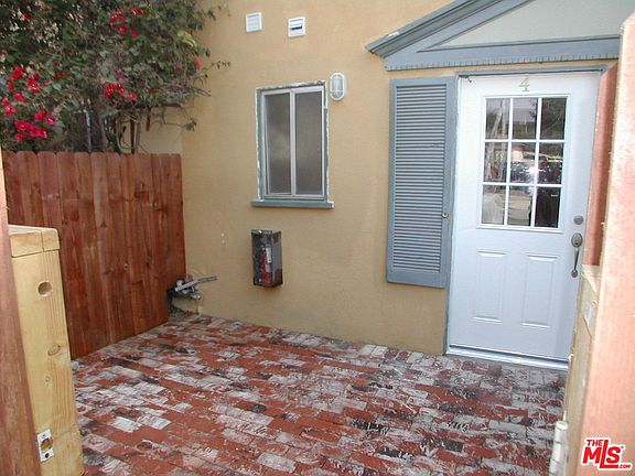 2nd image of 3603 Mentone Ave