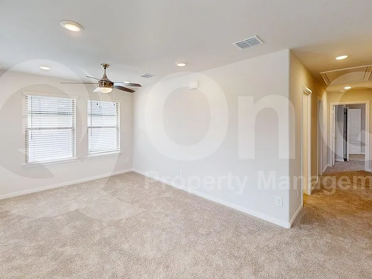 1840 Rosedale Ave — Photo 10