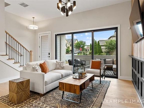 5th image of 201 Prairie Ln