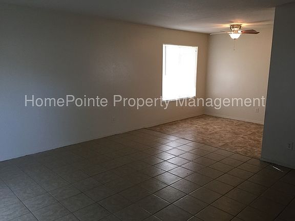 4th image of 5929 Hilltop Dr