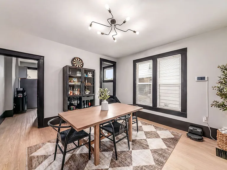302 E Markison Ave #302 — Photo 8