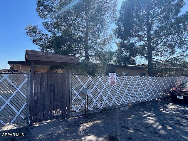 1st image of 8149 Alameda Ave