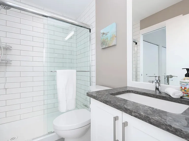 595 Pandora Ave #404 — Photo 14