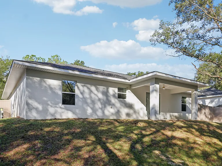 10675 N Adler Dr — Photo 32