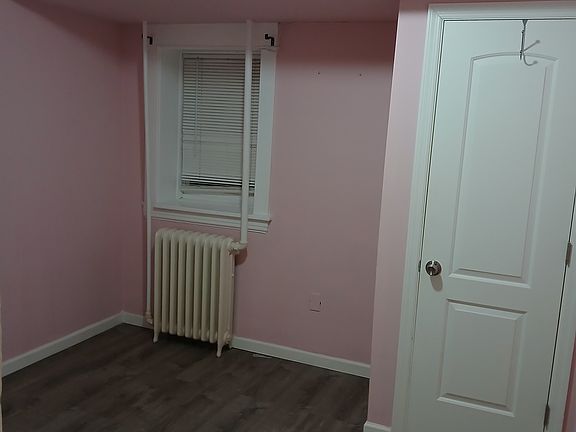 4th image of 112 Livingston Ave APT 1