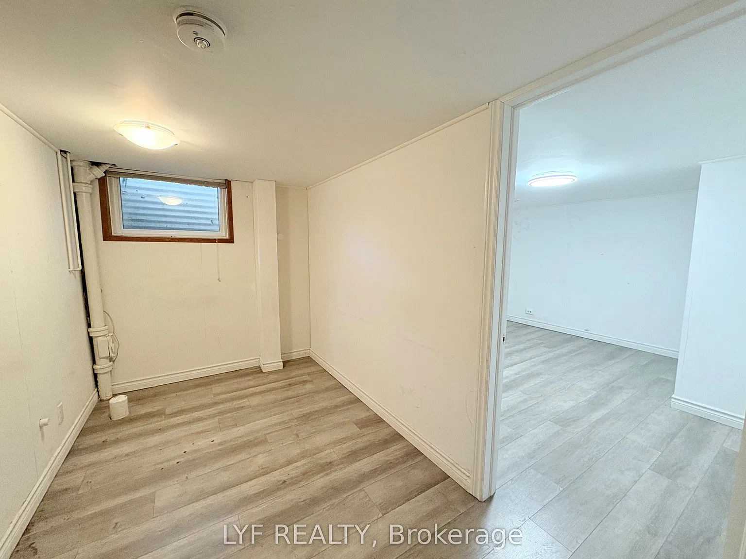 2 bed, $1,900 — Photo 2
