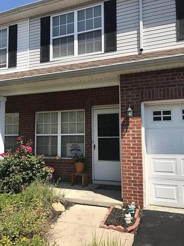 1st image of 734 Park Ct