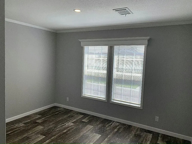 419 Zeeland St #419 — Photo 9