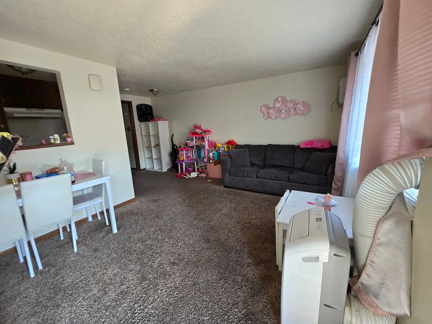 1430 Emery — Photo 4