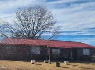 177 Pecan St, Rolling Fork, MS 39159