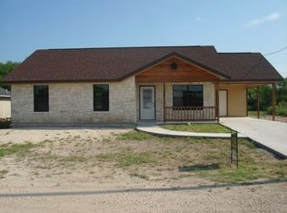 104 Doodles St, Del Rio, TX 78840