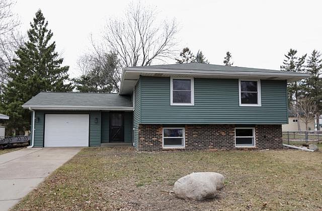 1st image of 1865 Carol Ln