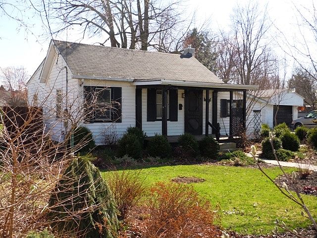 1st image of 787 Barchard St