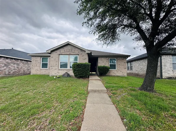 2463 Marimont Ln, Lancaster, TX 75134