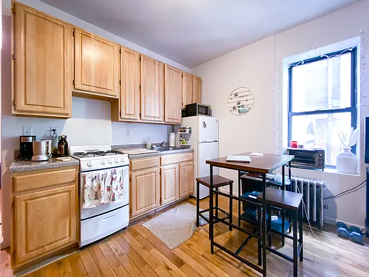 Rented by Compass | media 6