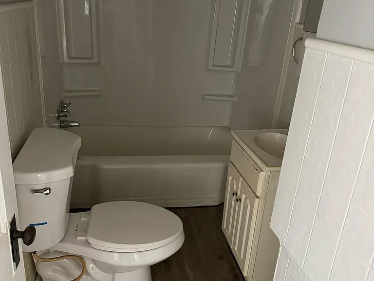 124 Wilson St — Photo 4
