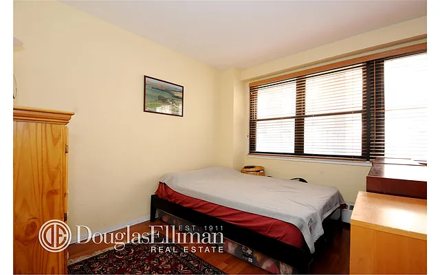 Sold by Douglas Elliman | media 19