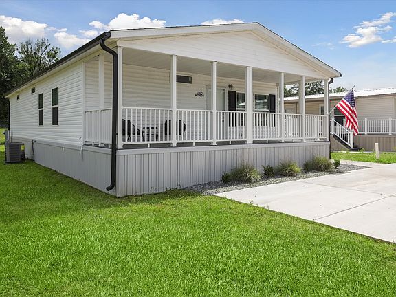 Exterior Image-23-Clayton 77 River Bluff Estates