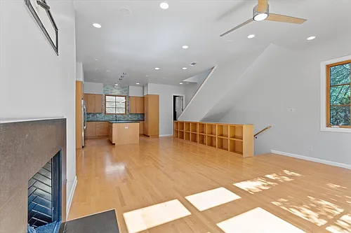 704 Arch Adams Ln Photo 1