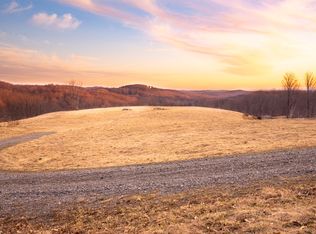 333 Hunns Lake Rd, Stanfordville, NY 12581