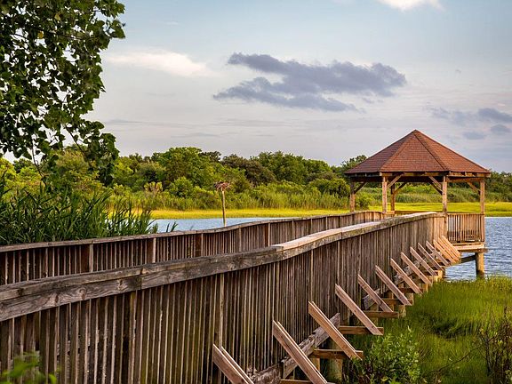 One of our onsite piers, the gazebo pier. Our residents enjoy small social gatherings here, relaxing down time reading a book, taking photos of the wild life, and more.