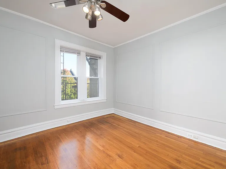 25 Trinity Pl #403 — Photo 17