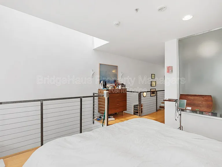 3033 India St #4 — Photo 10