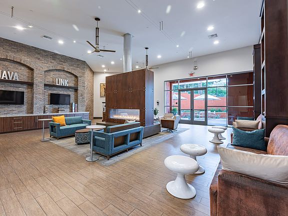 2nd image of 20600 Ventura Blvd #1AUCPPE
