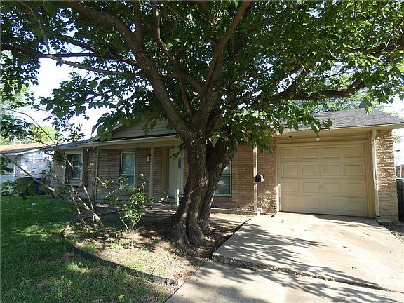 3rd image of 602 Shorecrest Dr