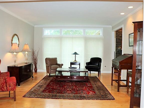 5th image of 1000 Old Stone Ln