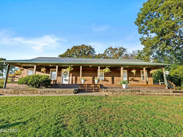 710 Back Valley Rd, Oliver Springs, TN 37840