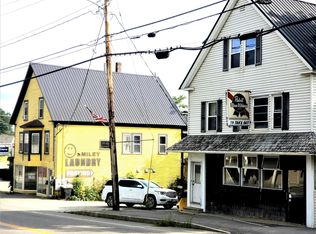 10 Main St, Jay, ME 04239