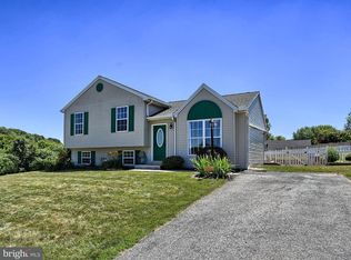 45 Brook Hollow Ave, Felton, PA 17322