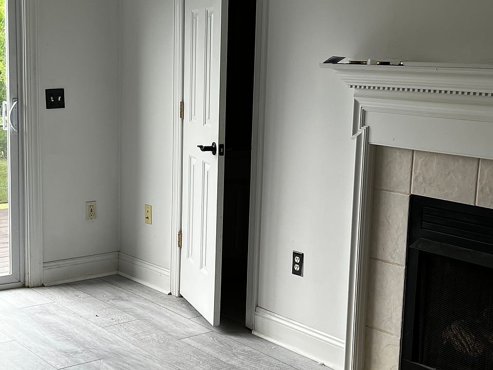 1st image of 345 Oak Tree Blvd